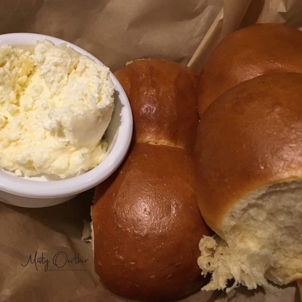 Food at Garden grill, rolls and butter